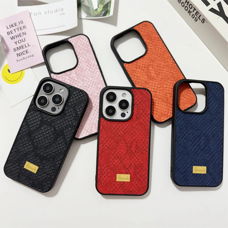 Luxury relief Snakeskin pattern leather Retro Case for iPhone 16 15 14 Phone Cover 13 12 11 Pro MAX Hard Shockproof Back Funda