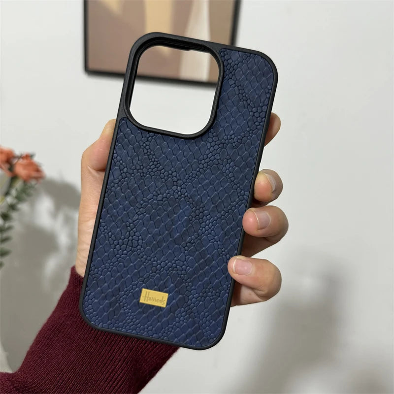 Luxury relief Snakeskin pattern leather Retro Case for iPhone 16 15 14 Phone Cover 13 12 11 Pro MAX Hard Shockproof Back Funda
