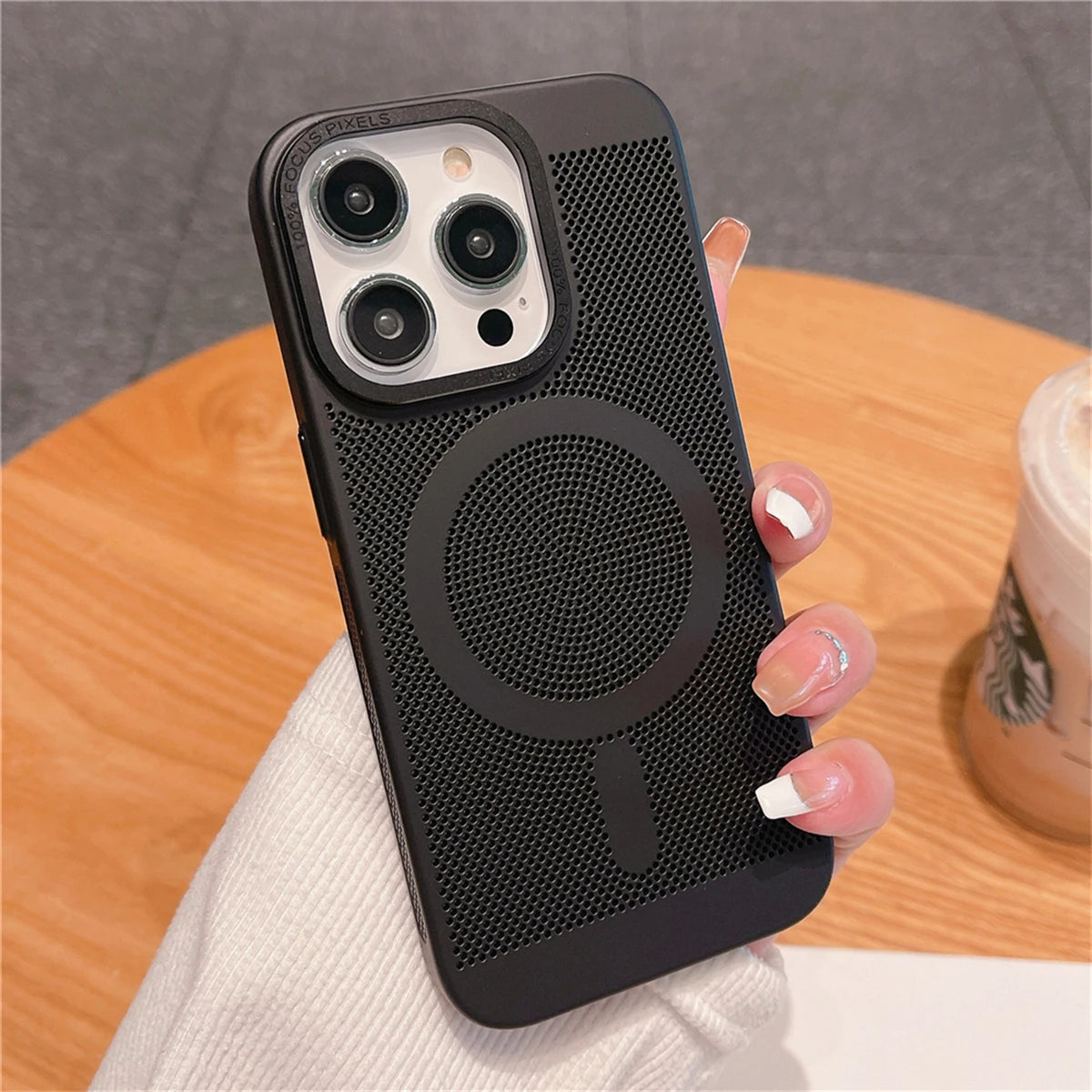 Ultra-thin Cooling Mesh Magnetic Matte Hard Steel Magnetic Shockproof Case for iPhone 15 13 12 14 11 Pro Max
