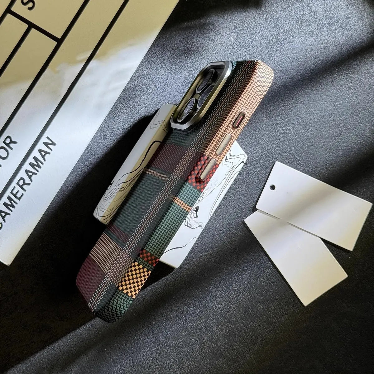 Magnetic Kevlar Carbon Fiber Pattern For iPhone 16Pro 15 Pro Max 14 13 12 Pro Plaid Personalized Phone Case For 12 13 14 Pro Max - Caseverse