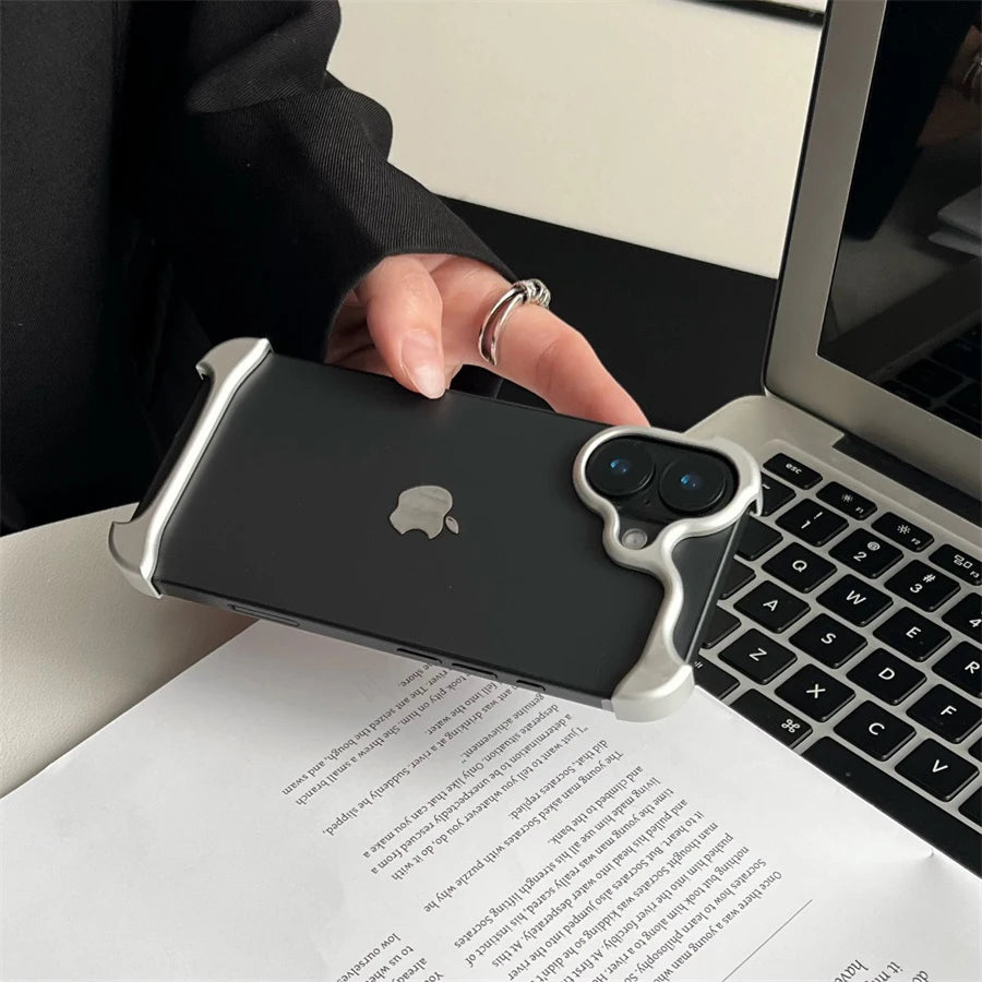 Luxury Aluminum Metal Bumper Arc Phone Case For IPhone13 14 15 16 Pro Max 16Pro Plus Urban Pulse Ultra Lightweight Phone Cover